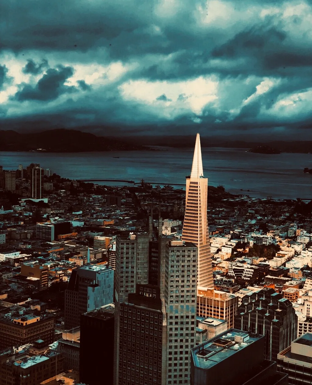 The Transamerica Pyramid at dusk, San Francisco